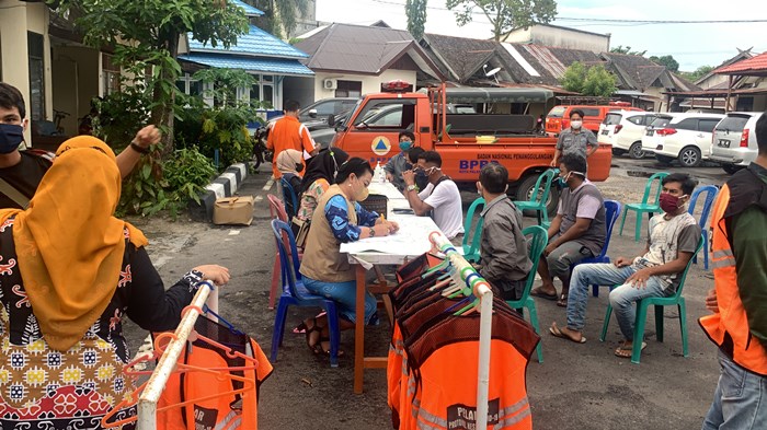 NEWS VIDEO, 55 Pelanggar Prokes Terjaring Operasi Yustisi di Depan Kantor Polsek Pahandut