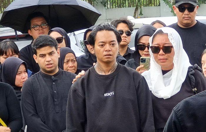 reza-arap-nangis.jpg