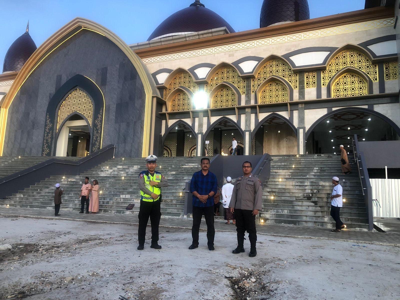 Polresta Palangkaraya Amankan Jalannya Salat Ied di Masjid Raya Darussalam dan Masjid Kecubung