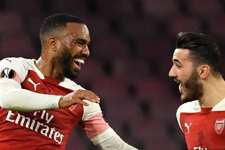 striker-arsenal-alexandre-lacazette-kiri-sead-kolasinac-napoli.jpg