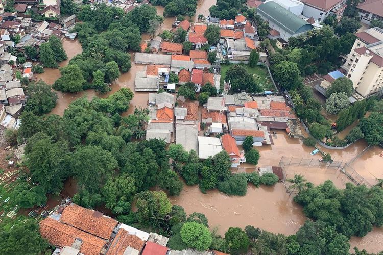 tampilan-banjir-jakarta-dari-helikopter-yang-mengangkut-kepala-bnpb-doni-monardo.jpg