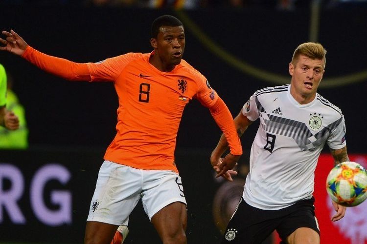 toni-kroos-kanan-georginio-wijnaldum-jerman-vs-belanda-euro-2020.jpg