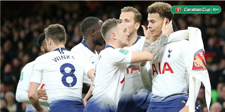 tottenham-hotspur-merayakan-gol-yang-dicetak-oleh-dele-alli.jpg