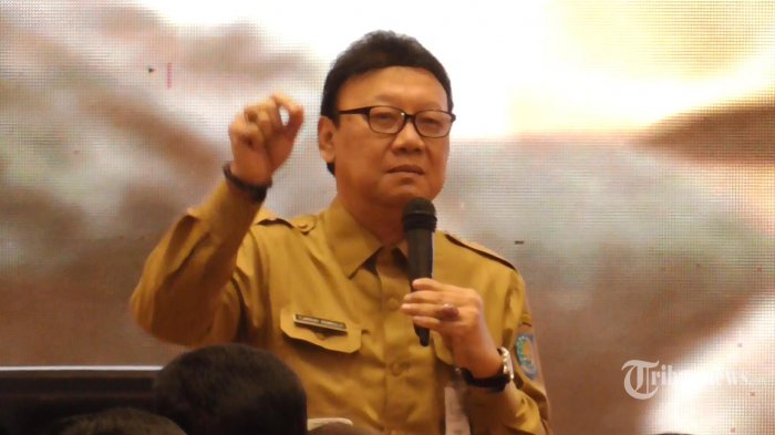 tribun-kalteng-menteri-dalam-negeri-ri-tjahjo-kumolo_20170221_152605.jpg
