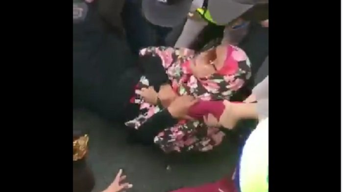 tribun-kalteng-pembubaran-paksa-aksi-2019gantipresiden_20180828_094832.jpg