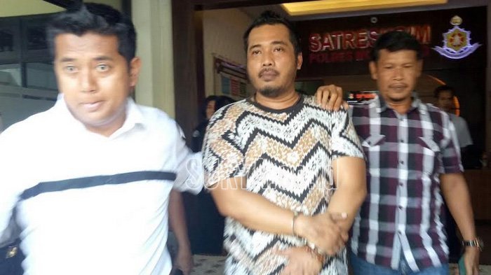 tribunkalteng-rhendra-penghina-nabi_20180427_074333.jpg