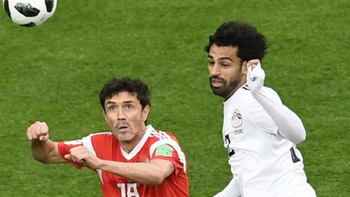 tribunkalteng-yuri-zhirkov-dan-mohamed-salah_20180620_110323.jpg