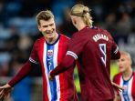 AS-Roma-Incar-Rekan-Setimnas-Erling-Haaland-Alexander-Sorloth.jpg