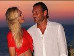 AS-Roma-dan-Timnas-Italia-Francesco-Totti-Ilary-Blasi.jpg