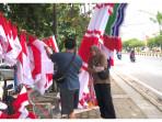 Berjualan-Bendera-Merah-Putih-3-Agustus-2025.jpg