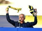 Eks-pelatih-AS-Roma-Jose-Mourinho-Diremiskan-Fenerbahce.jpg