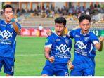 Ekspresi-pemain-PSPS-usai-mencetak-gol-ke-gawang-Sriwijaya-FC.jpg