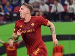 Nicolo-Zaniolo-as-Roma-vs-Feyenoord-liga-konferensi-Eropa.jpg
