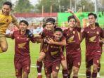 Para-pemain-PSM-Makassar-merayakan-gol.jpg