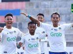 Pemain-PSIM-Yogyakarta-merayakan-gol-dalam-laga-Liga-2-2023.jpg