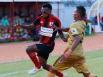 Persipura-Jayapura-saat-melawan-Persiba-Balikpapan-di-Liga-2-2023.jpg