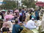 Situasi-Haul-ke-19-Guru-Sekumpul-Martapura-Banjar-Kalsel.jpg