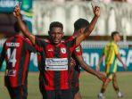 Skor-Hasil-Persipura-vs-Persewar-Gol-Arody-Uopdana-Boaz-Solossa-Cadangan-Cek-Klasemen-Liga-2.jpg