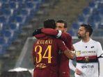 alessandro-florenzi-justin-kluivert-as-roma-vs-genoa.jpg