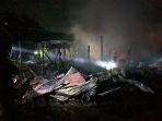 bangunan-rumah-toko-terbakarwlpdk.jpg