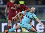 barcelona-andres-iniesta-kanan-as-roma-kevin-strootman_20180829_060125.jpg