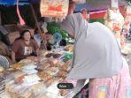 lebaran-penjual-kue-kering.jpg