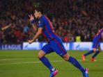 luis-suarez-pencetak-gol-pertama-barcelona-ke-gawang-psg_20170325_071023.jpg