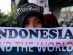 massa-dari-hizbut-tahrir-indonesia_20170509_130954.jpg