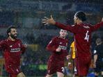 mohamed-salah-merayakan-golnya-bersama-virgil-van-dijk.jpg