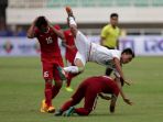 pemain-timnas-indonesia-gian-zola-bawah_20170324_063022.jpg