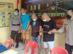 pencuri-peralatan-digudang-medis.jpg
