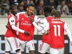 striker-pierre-emerick-aubameyang-kedua-dari-kiri-liga-europa-eintracht-frankfurt-v-arsenal.jpg