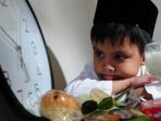 tribun-kalteng-melatih-anak-berpuasa_20170526_084957.jpg