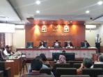 tribun-kalteng-suasana-sidang-dkpp_20180725_101041.jpg