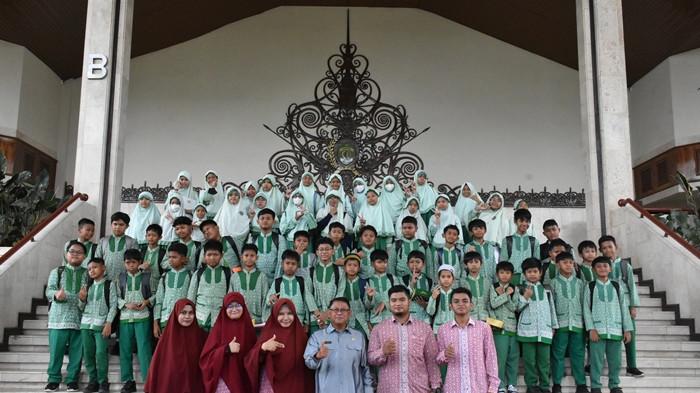 DPRD Kaltim Terima Kunjungan Edukatif SD Integral Luqman Al-Hakim Samarinda