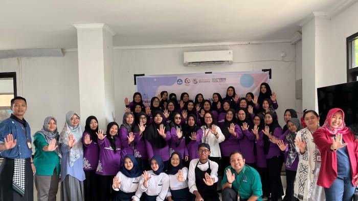 Cegah Stunting, Kader Posyandu Graha Indah Dapat Pelatihan PMT Lokal dari Poltekba Balikpapan