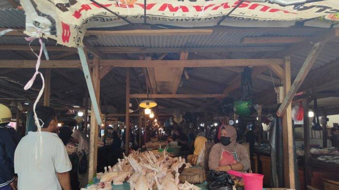 Harga Ayam di Pasar Klandasan Balikpapan Jelang Idul Adha, Turun Rp 4 Ribu