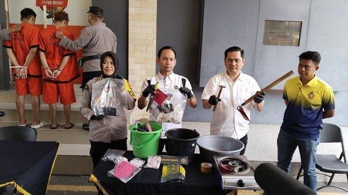 Jinsiy aloqa paytida vaginadan oq oqindi chiqadi