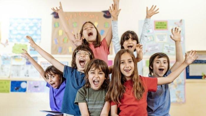 70 Pantun Perpisahan Sekolah untuk Sahabat, Penuh Kata-kata Ungkapan dari Hati ke Hati