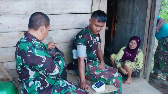 Dansatgas TMMD ke-121 Kodim 0904/Paser Pastikan Kesehatan Personel Terjaga Secara Baik