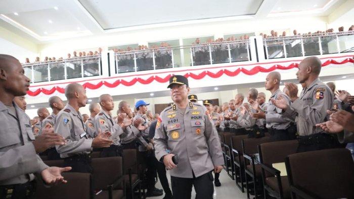 MUTASI TERBARU POLRI - Irjen Pol Dedi Prasetyo saat menjabat Asisten Kapolri Bidang SDM,  memberikan arahan kepada siswa SPN Polda Kaltim. (TRIBUNKALTIM.CO/HO/POLDA KALTIM)