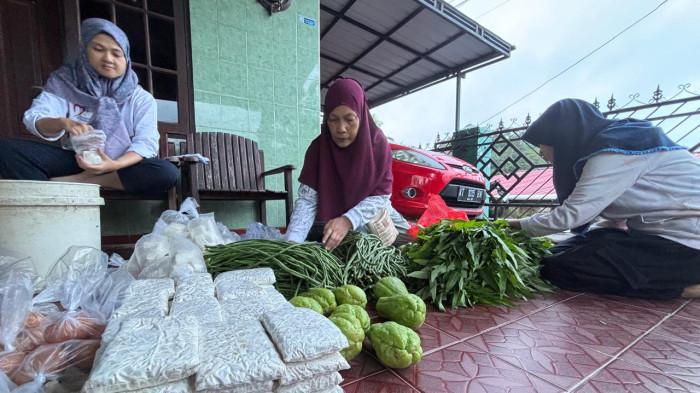 20250802_Berbagi Sayuran di Balikpapan Ibu Ibu