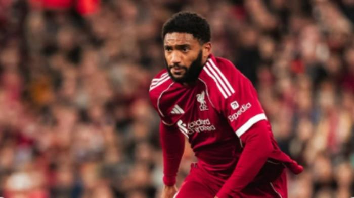 BURSA TRANSFER - Joe Gomez, bek tengah Liverpool. AC Milan dikabarkan siap menampung Joe Gomez pada jendela transfer Januari 2026 mendatang. (Tangkapan Layar IG/joegomez5)