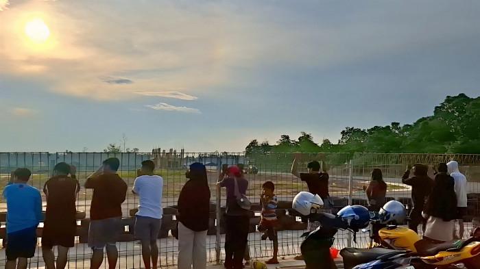 20251013_Sirkuit Balap Motor Paser Dipenuhi Pengunjung foto 2