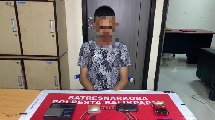 POPULER KALTIM: Bupati Kubar Tanggapi Anggaran Mengendap di Bank, Duka Korban Kebakaran Balikpapan - 20251025_Polresta-Balikpapan-Tangkap-Tersangka-Pengedar-Sabu.jpg