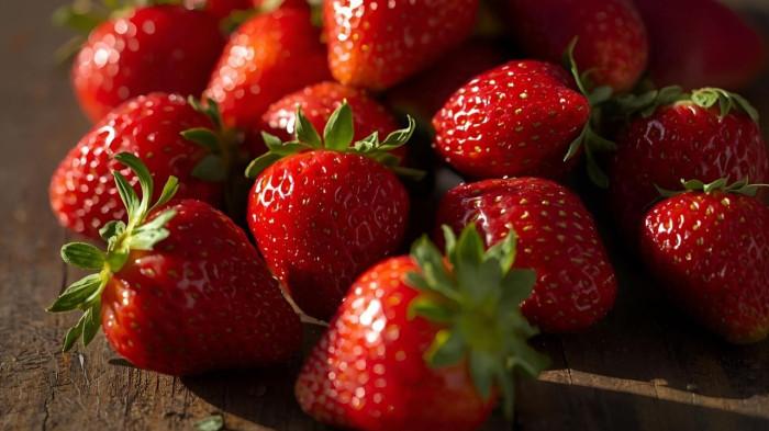 7 Manfaat Buah Stroberi, Rahasia Kecantikan dan Kekebalan Tubuh
