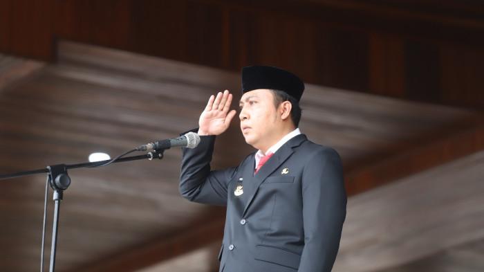 HARI SUMPAH PEMUDA - Bupati Kutai Barat, Frederick Edwin, Selasa (28/10/2025).Pemerintah Kabupaten Kutai Barat (Kubar) melaksanakan upacara memperingati Hari Sumpah Pemuda Tahun 2025. (TRIBUNKALTIM.CO/FEBRIAWAN)