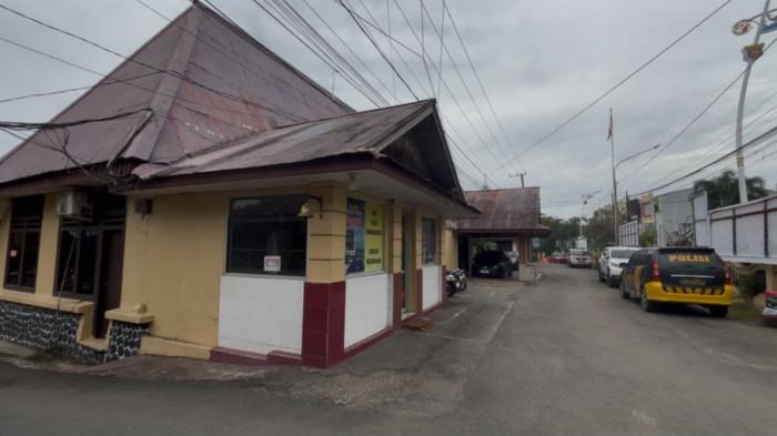 POLSEK SAMARINDA - Bangunan Polsek Samarinda Kota yang dulunya merupakan barak polisi peninggalan zaman Hindia Belanda, kini berstatus sebagai Cagar Budaya.