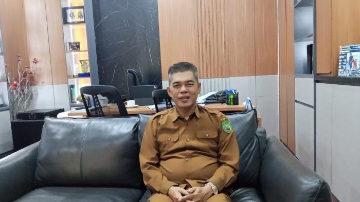 PASAR MURAH - Kepala Disperindag Kutai Timur, Nora Ramadhani saat ditemui di ruangannya, Selasa (4/10/2025)Dinas Perindustrian dan Perdagangan (Diperindag) Kabupaten Kutai Timur, Kalimantan Timur  melaksanakan sidak kualitas beras di beberapa toko besar dan retail di Kota Sangatta. (TRIBUNKALTIM.CO/NURILA FIRDAUS)