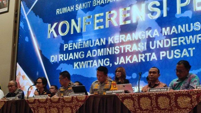 KERANGKA DI KWITANG - Kepala Biro Laboratorium dan Dokumen Kesehatan (Karo Labdokkes) Pusdokkes Polri, Brigjen Sumy Hastry Purwanti ketika menyampaikan keterangan (KOMPAS.com/Febryan Kevin)